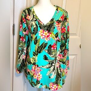 2 XL Caribbean Joe V-neck 3/4 sleeve top